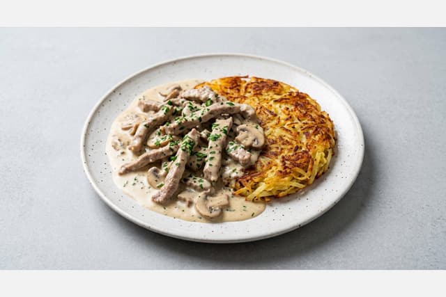 Photorealistic Zurcher geschnetzeltes menu-main p02 food image by VDAMO