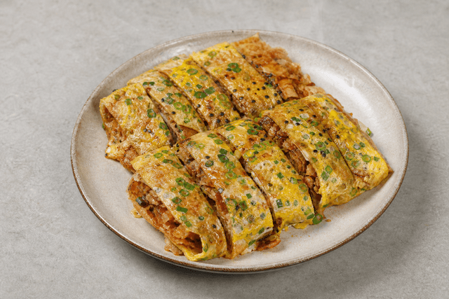 Photorealistic Jianbing guozi menu-main p10 food image by VDAMO