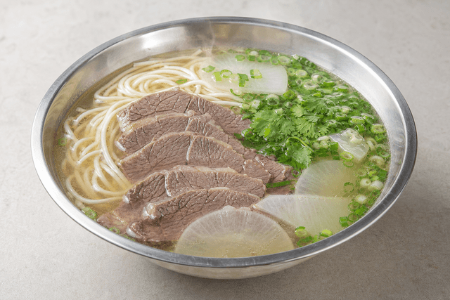 Photorealistic Lanzhou beef noodles menu-main p05 food image by VDAMO