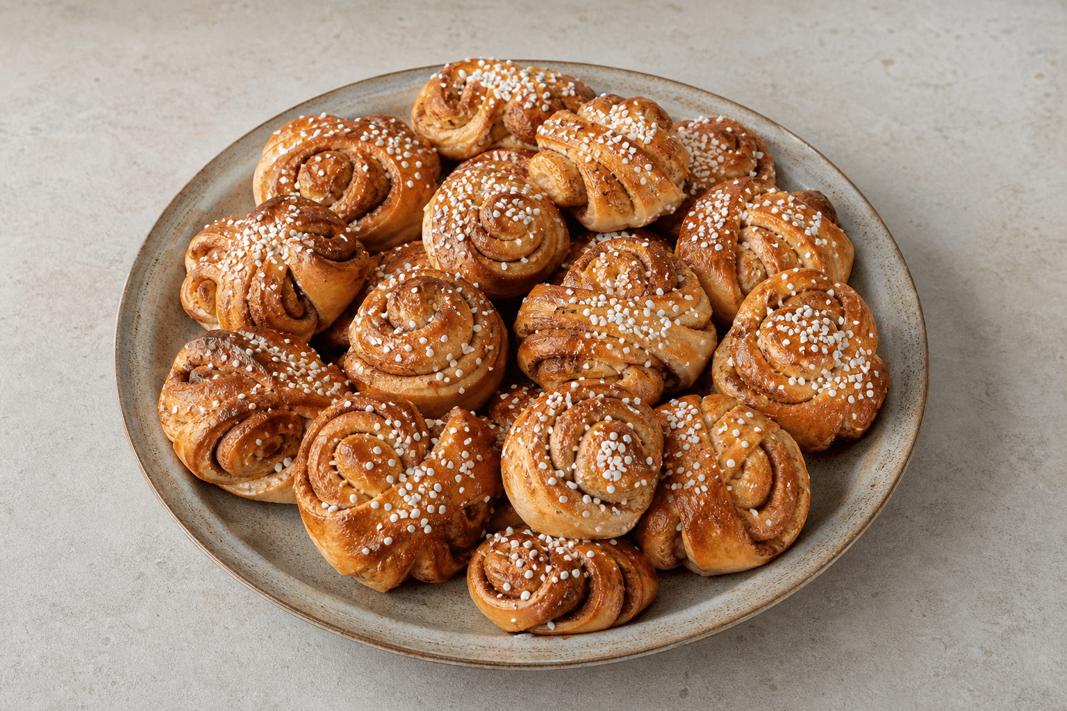 Photorealistic FI Cinnamon roll nordic menu-main p10 food image by VDAMO