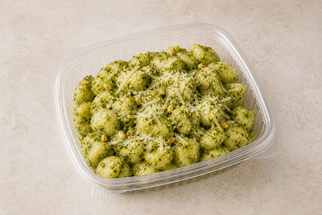Photorealistic Gnocchi with pesto menu-main p07 food image by VDAMO