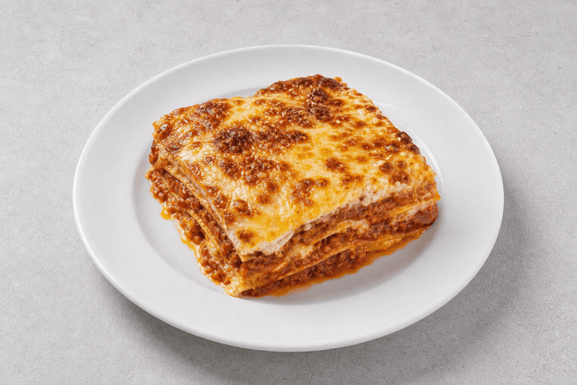 Photorealistic Lasagna al forno menu-main p07 food image by VDAMO