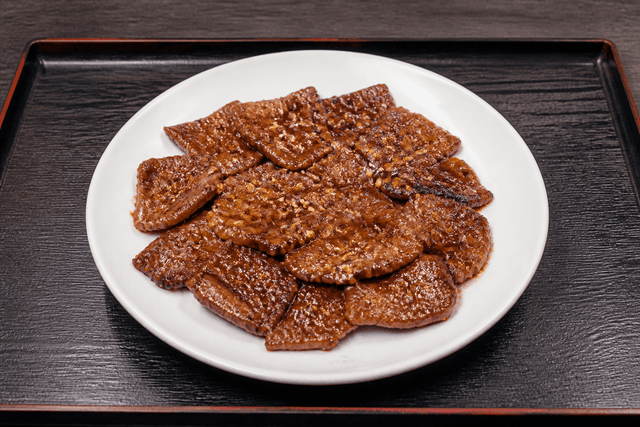 VDAMO 음식 이미지: Beef yakiniku style 122 menu-main p01