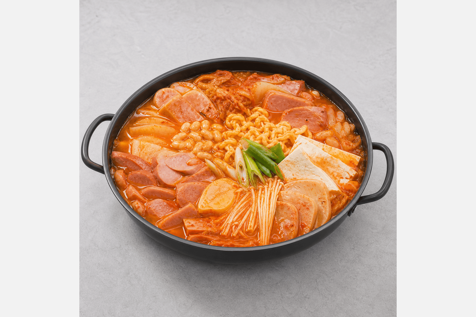 Photorealistic Korean army stew menu-main p02 food image by VDAMO