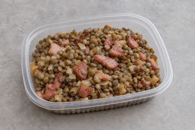 Photorealistic Grey peas with bacon menu-main p07 food image by VDAMO