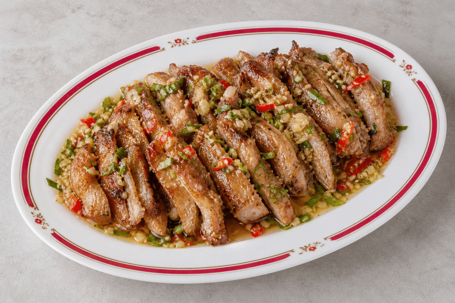VDAMO Speisebild: Thai grilled pork neck menu-main p03