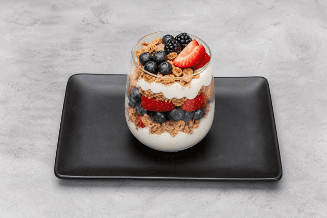 VDAMO भोजन छवि: Granola parfait style 120 menu-main p02