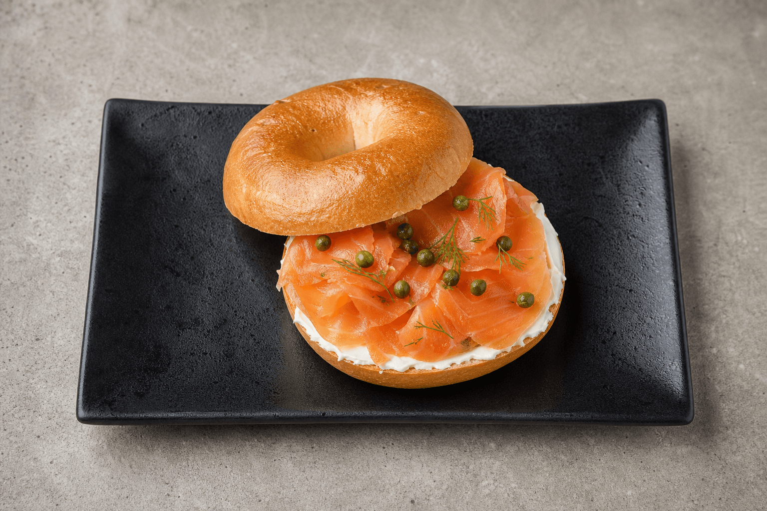 Gambar makanan Smoked salmon bagel menu-main p02 oleh VDAMO