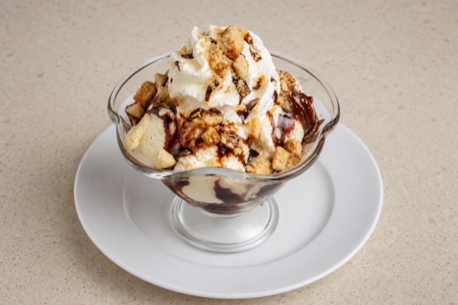 AU Ice cream sundae dessert P01 — Australia dish