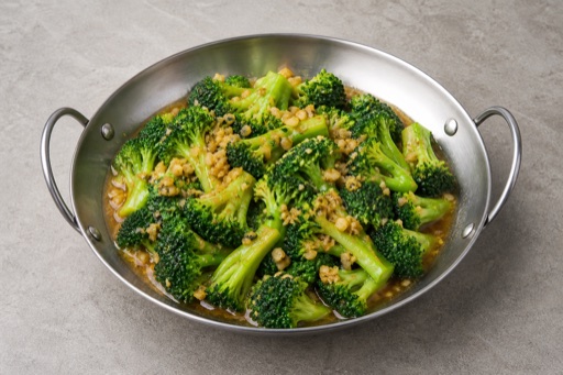 Photorealistic Garlic broccoli P05 food image by VDAMO