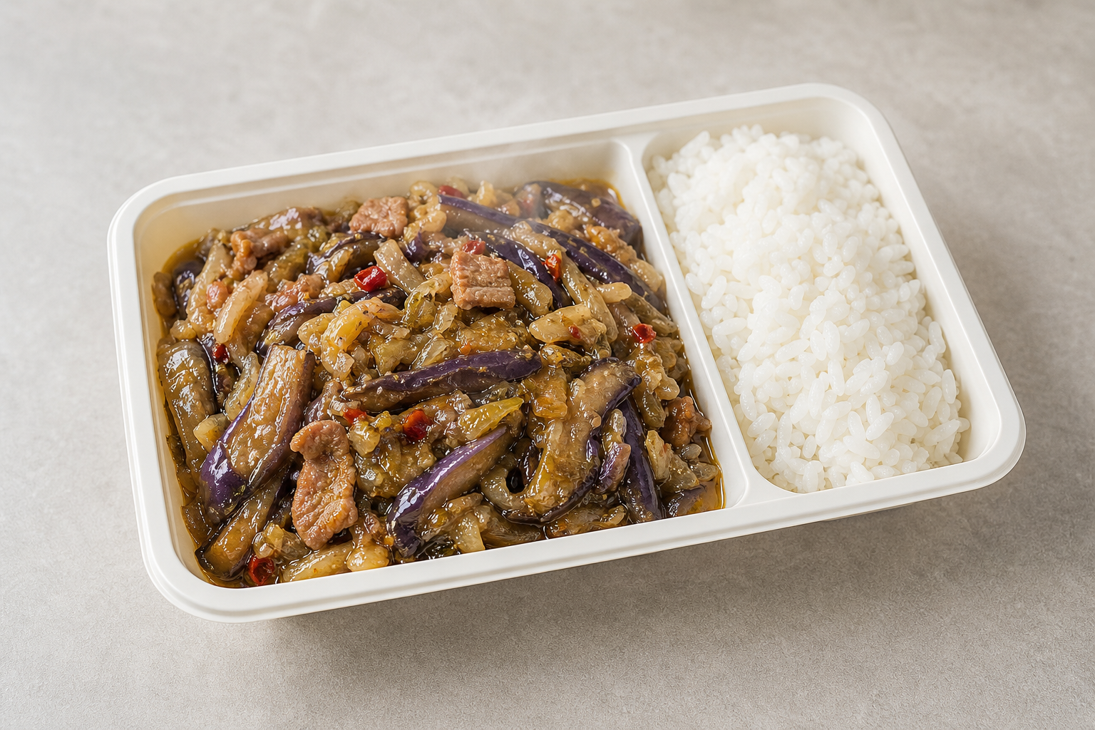 Northeast Chinese pickled cabbage eggplant P08 — China dish
