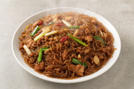 Northeast Chinese soy braised glass noodles P04 — China dish