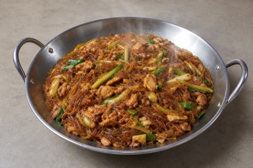 Northeast Chinese soy braised glass noodles P05 — China dish