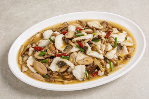 Yunnan wild mushroom fish P03 — China dish