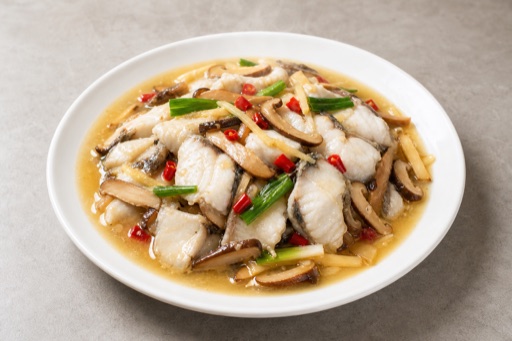 Yunnan wild mushroom fish P09 — China dish