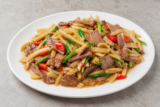 beef stir fry with sour bamboo shoots P03 — China dish