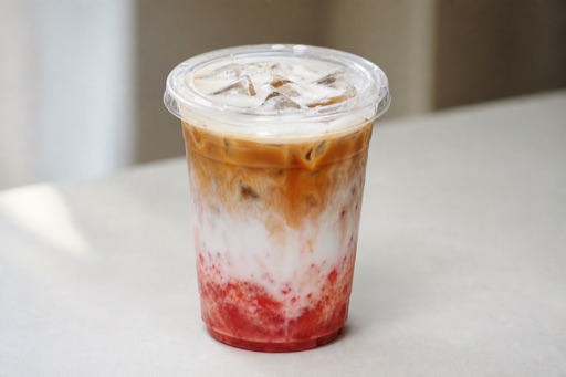 strawberry coconut latte P08 — จีน อาหาร
