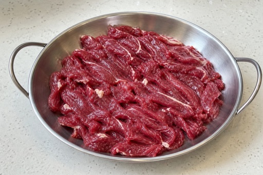 Photorealistic Chaoshan beef hot pot spoon meat beef slices add-on P05 food image by VDAMO
