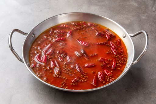 clean strained Sichuan Chongqing beef tallow hot pot broth P05 — China ingredient
