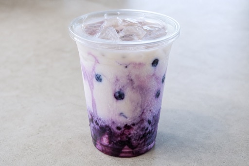blueberry yakult drink P10 — China dish