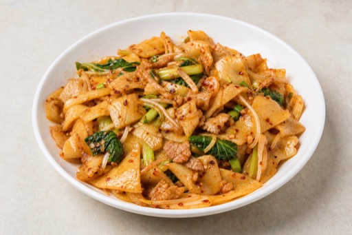 Northwest Chinese hot oil fried noodle sheets P04 — China dish