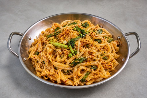 Northwest Chinese hot oil mixed noodles P05 — China dish
