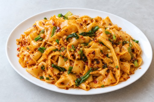Northwest Chinese hot oil noodles P03 — China dish