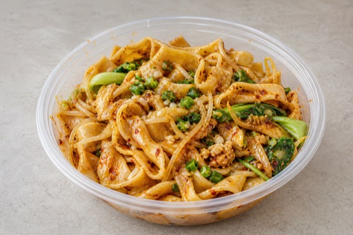 Northwest Chinese hot oil noodles P07 — China dish