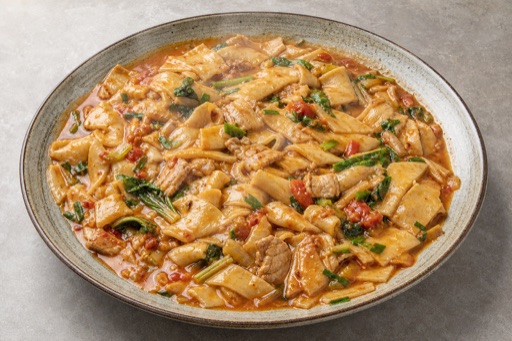 Northwest Chinese sour soup fried noodle sheets P10 — China dish