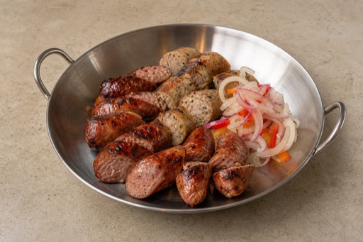 CZ Grilled sausage meal eastern-european P05 — Czechia dish