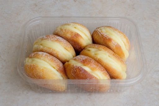 DZ Cream filled bun street-food P07 — Algeria dish