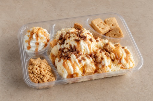 GB Ice cream sundae dessert P08 — United Kingdom dish