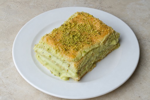 HR Pistachio dessert plate dessert P01 — Croatia dish