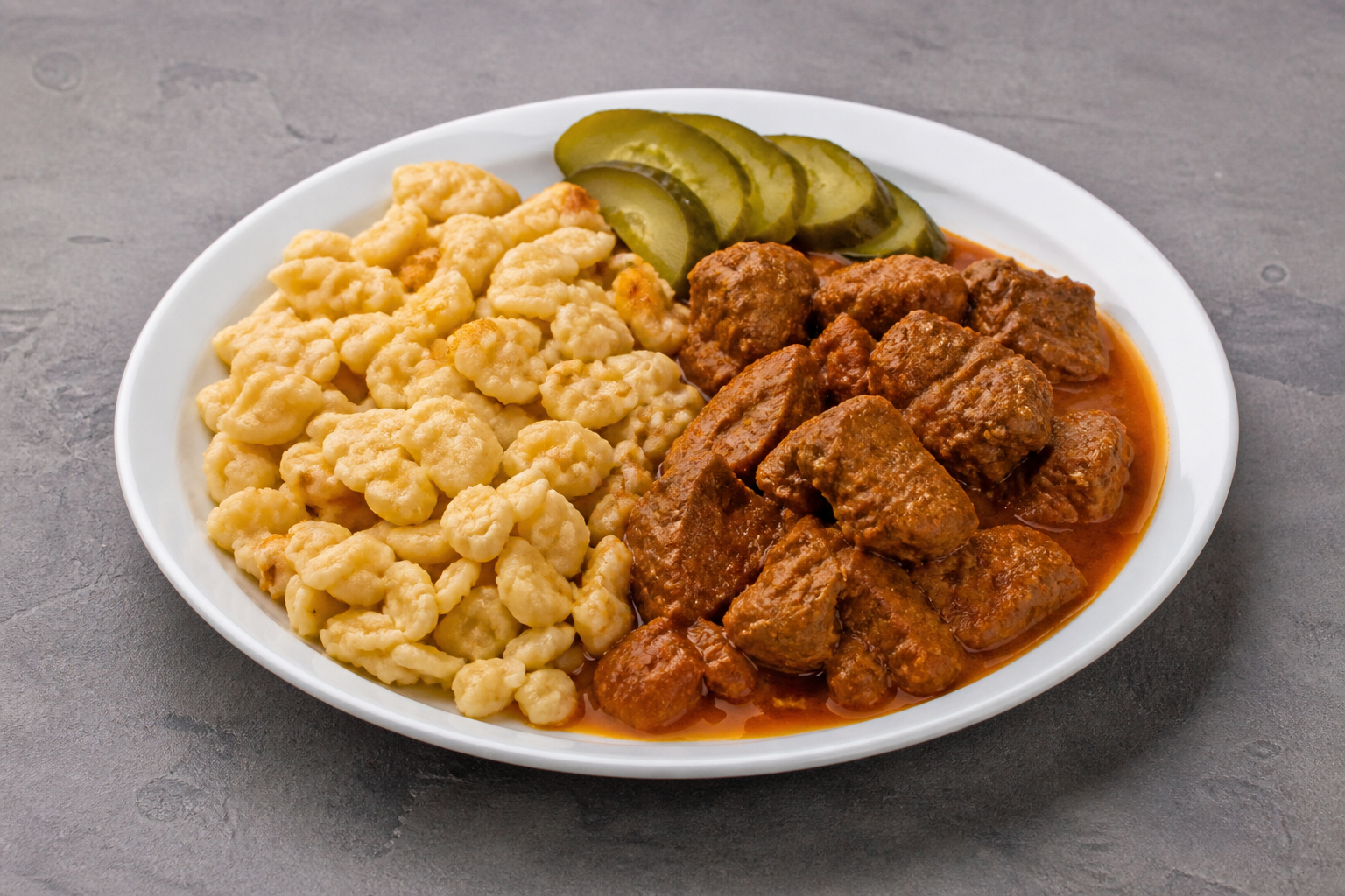 Hungarian daily plate P09 — Hungary dish