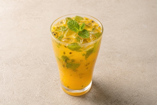 IN Tropical juice glass bar-drink P09 — India dish