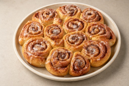 JM Cinnamon roll bakery P10 — Jamaica dish