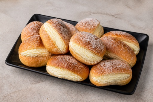 RU Cream filled bun bakery P02 — Russia dish