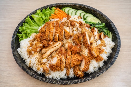 SG Crispy snack box quick-service P10 — Singapore dish