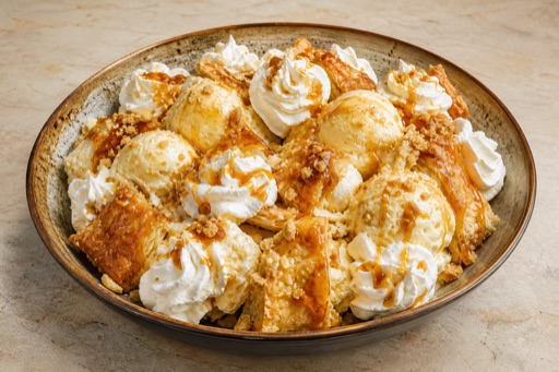 SK Ice cream sundae dessert P10 — Slovakia dish