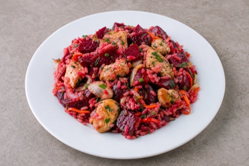 UA Beet salad plate eastern-european P01 — Ukraine dish