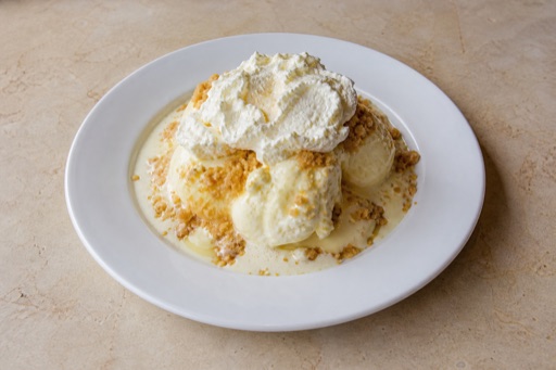 UY Ice cream sundae dessert P01 — Uruguay dish