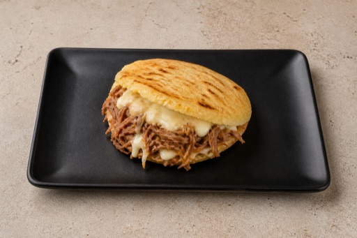 Venezuelan arepa combo P02 — dish