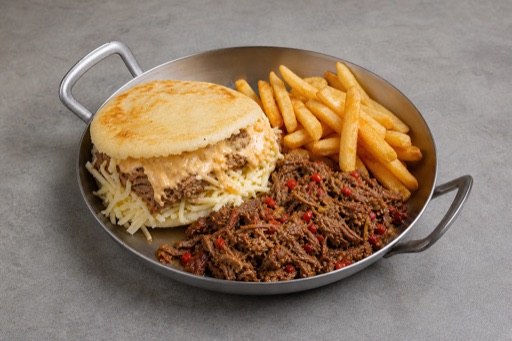Venezuelan arepa combo P05 — dish