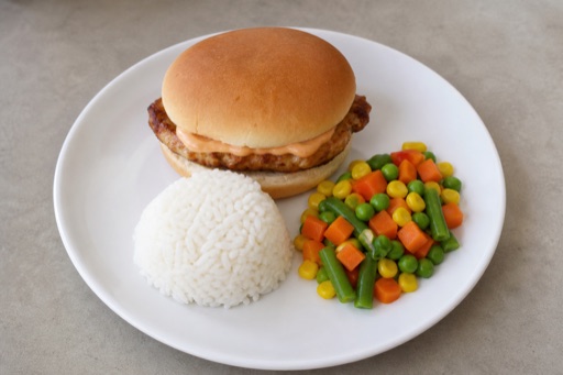 ZA Kids burger meal fast-food P01 — South Africa dish